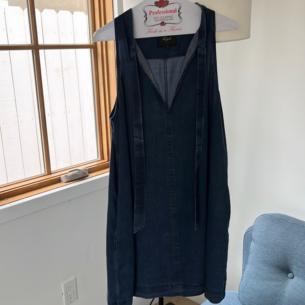 Great denim dress for summer